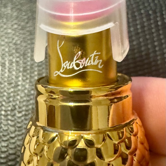 🆕 NWOB Christian Louboutin Sheer Voile Lip Colour #105S Loubiminette - Picture 2 of 5